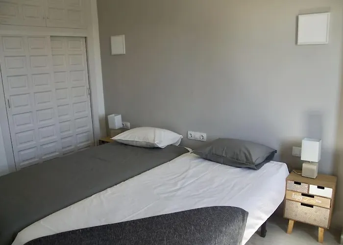 Pura Vida Denia: Sun, Sand, Sea! * Dénia